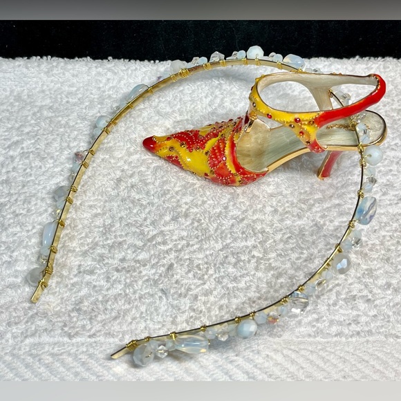 Bead and crystal headband -very pretty standard size - Picture 9 of 9